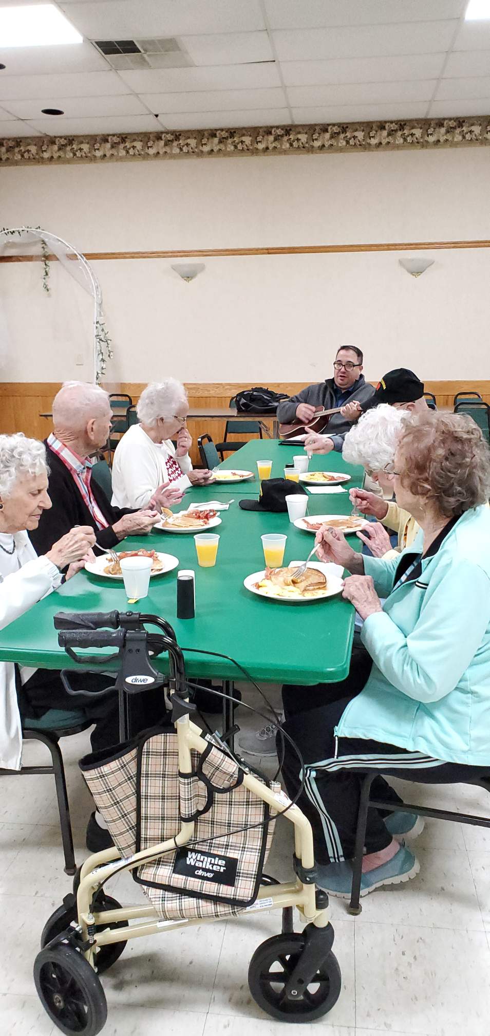 Pancake breakfast_Saratoga Veterans Chorus Fundraiser_enjoying pancakes