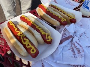 4 hotdogs