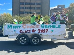 Mint Cookie Crumble parade float 