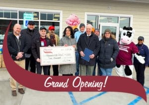 Stewart's Shops celebrates the opening of the new shop on Curry Road in Rotterdam, NY.